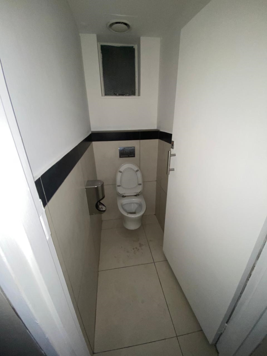 To Let commercial Property for Rent in Brackenfell Central Western Cape